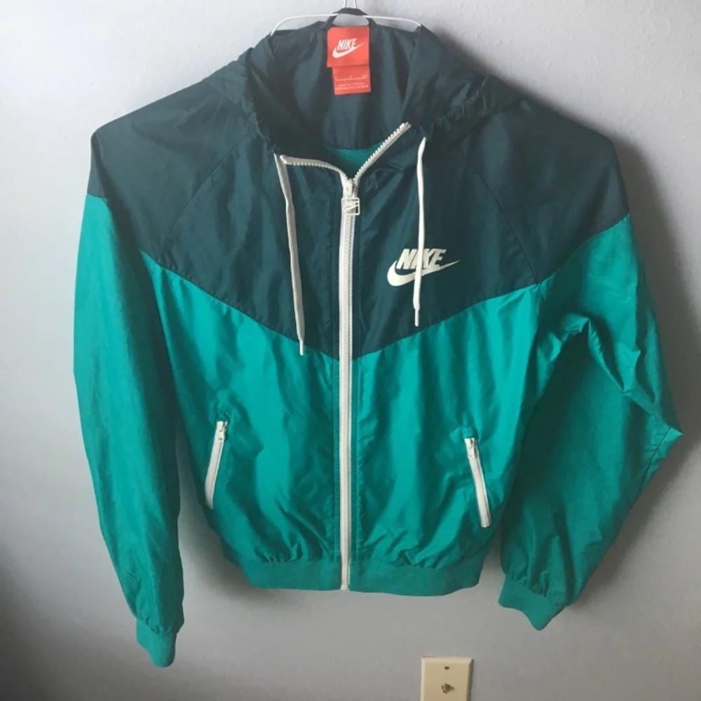 LIMITED EDITION Nike Windbreaker